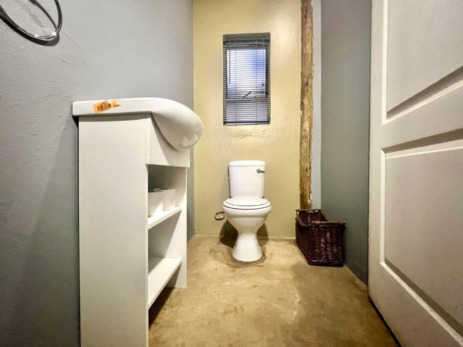 6 Bedroom Property for Sale in Wilgeboom A H North West